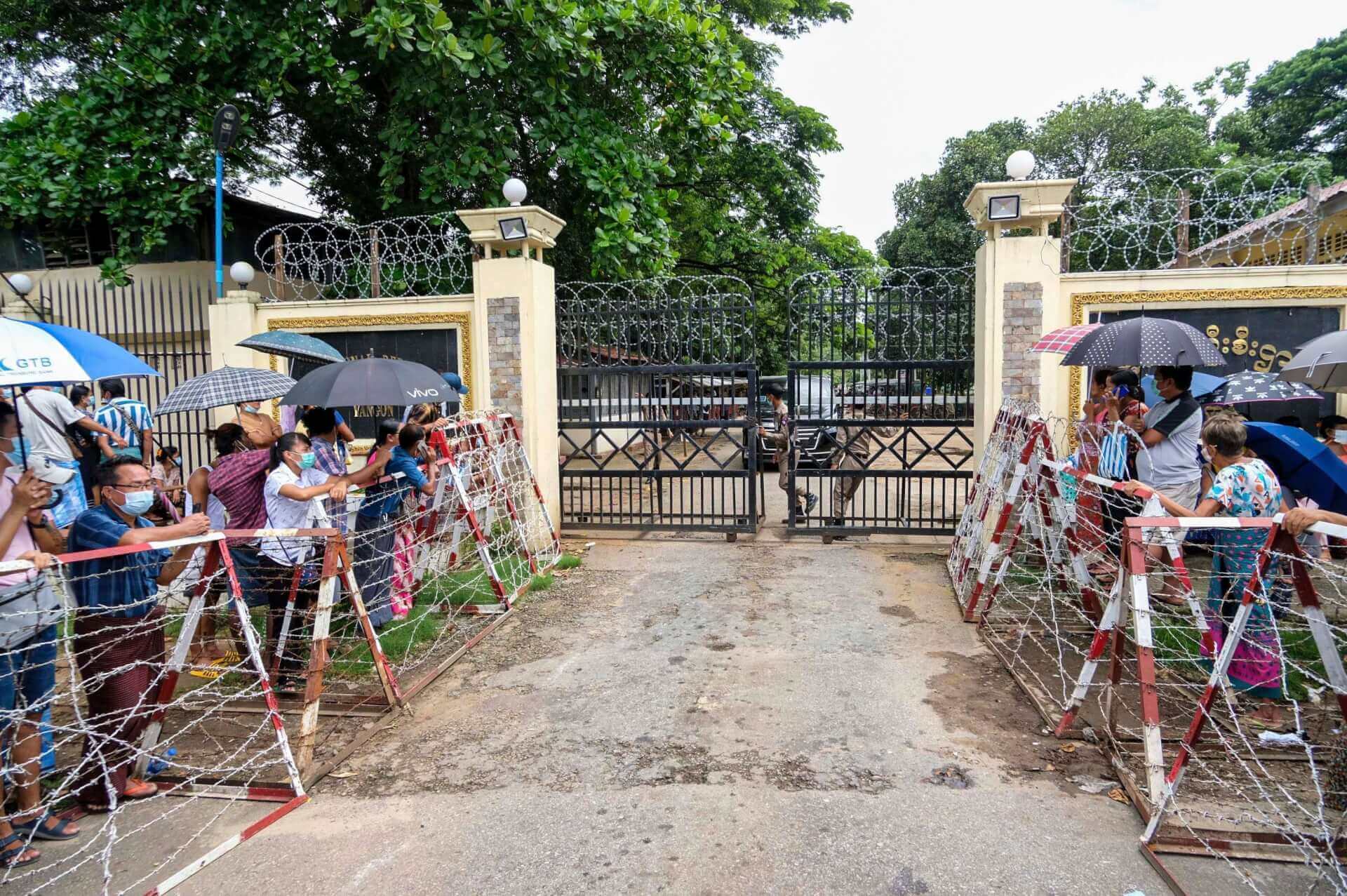 म्यांमार जुंटा ने 800 से अधिक राजनीतिक बंदियों के लिए क्षमादान की घोषणा की